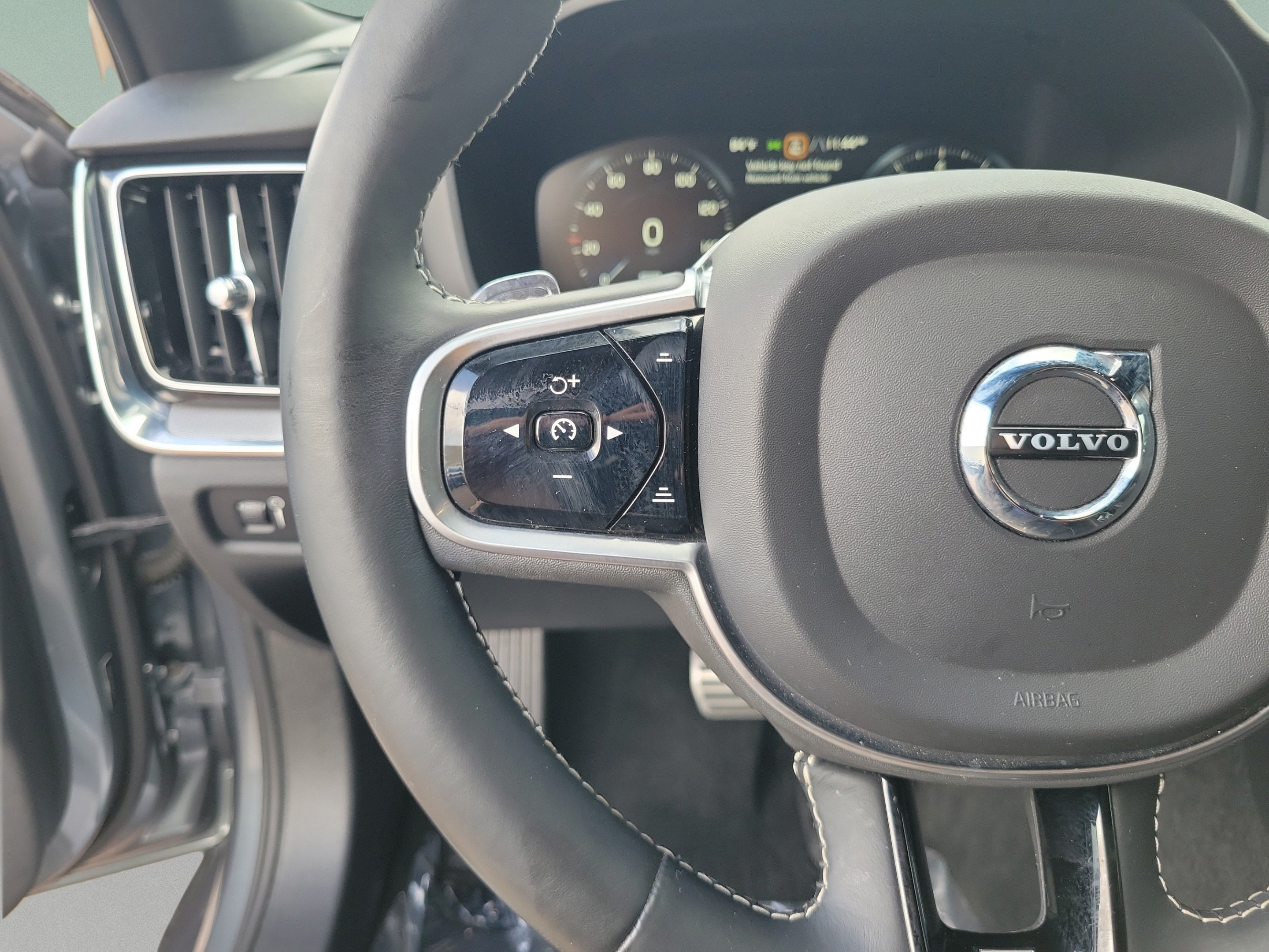 Used 2019 Volvo S60 T5 R-Design FWD image 16