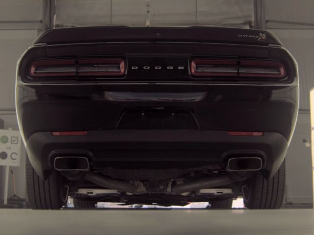 Used 2022 Dodge Challenger R/T Scat Pack RWD image 9