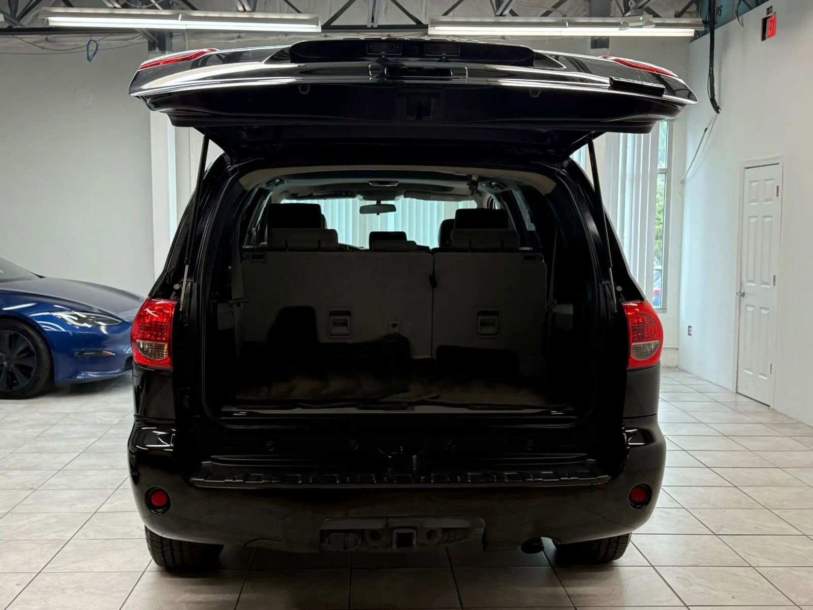 Used 2013 Toyota Sequoia SR5 image 14