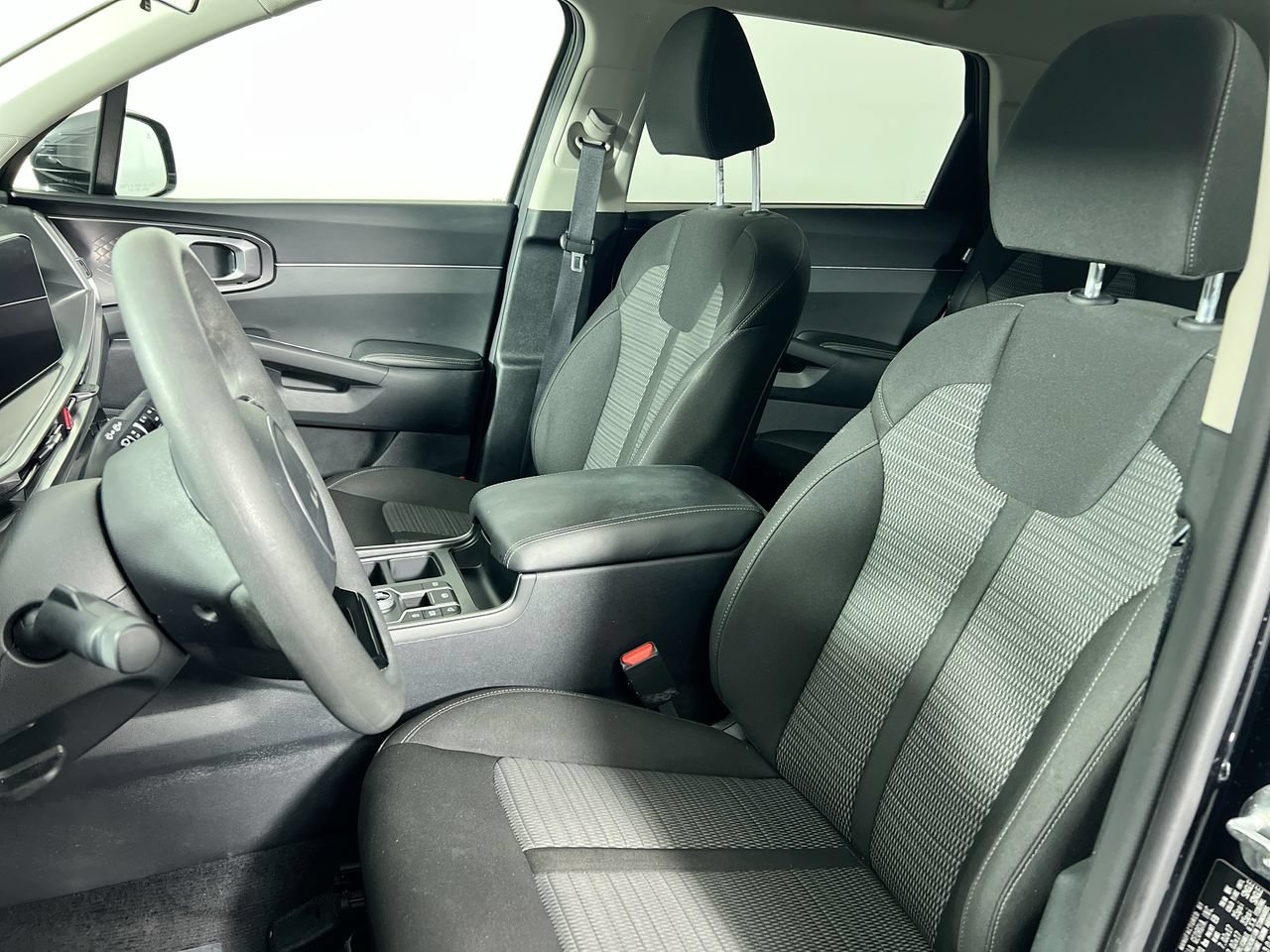 New 2026 Kia Sorento LX FWD image 12