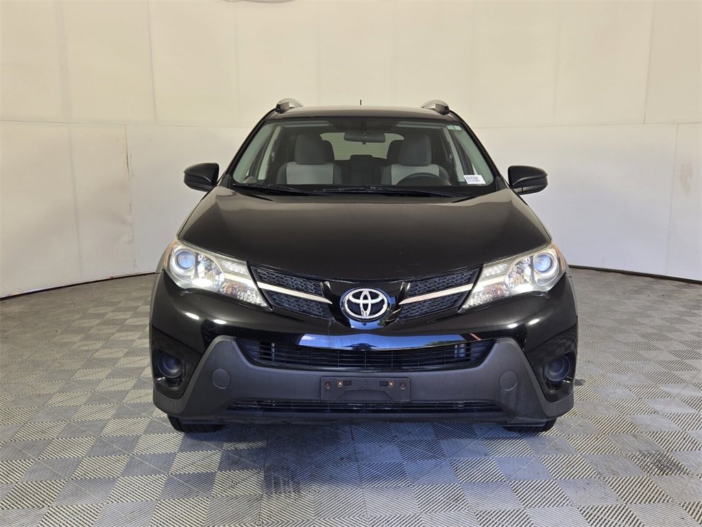Used 2013 Toyota RAV4 LE image 3