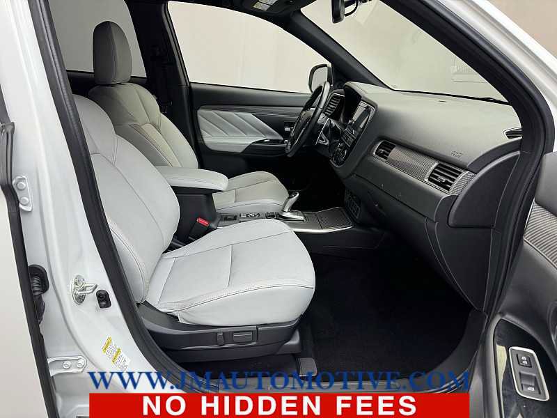 Used 2019 Mitsubishi Outlander SEL image 22