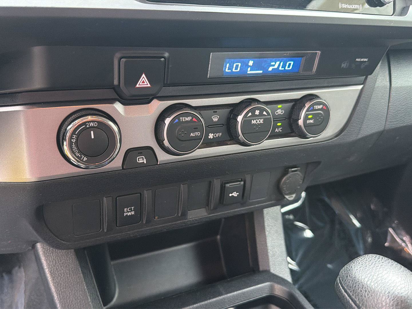 Used 2023 Toyota Tacoma SR AWD/4WD image 28