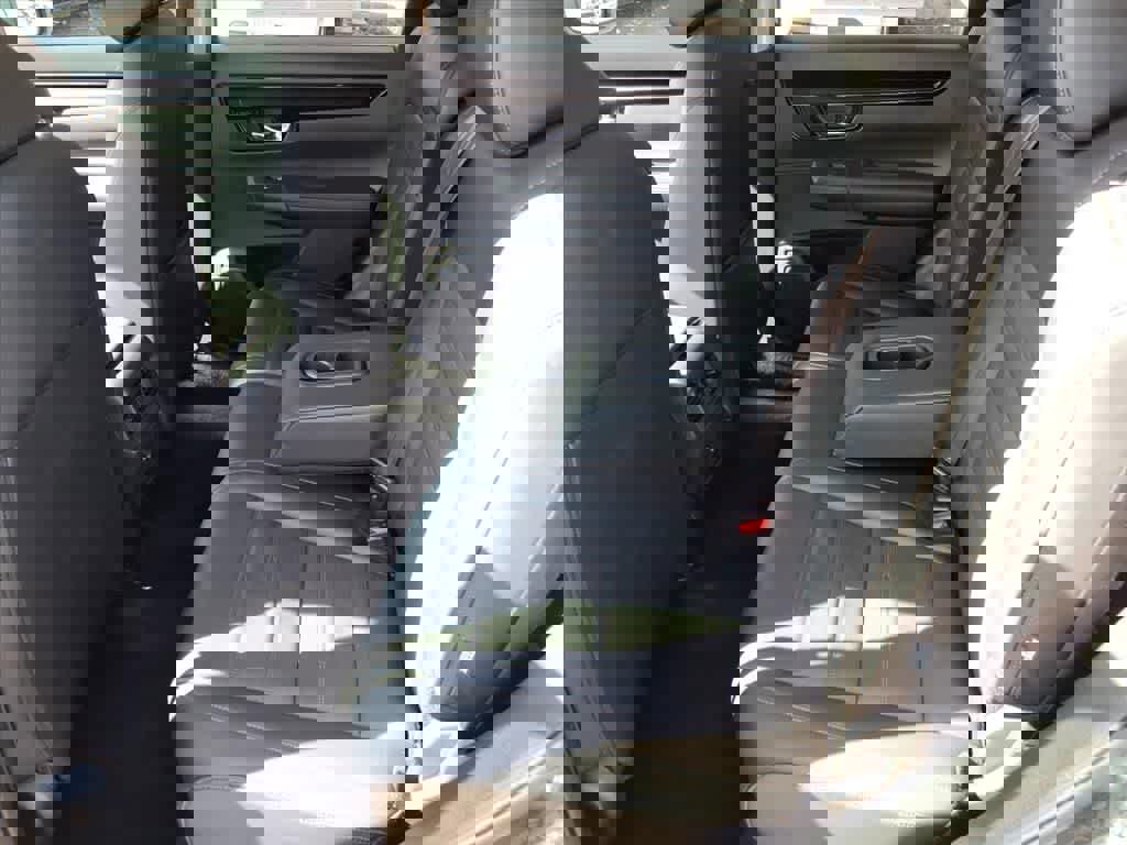 Used 2025 Honda CR-V EX-L image 9