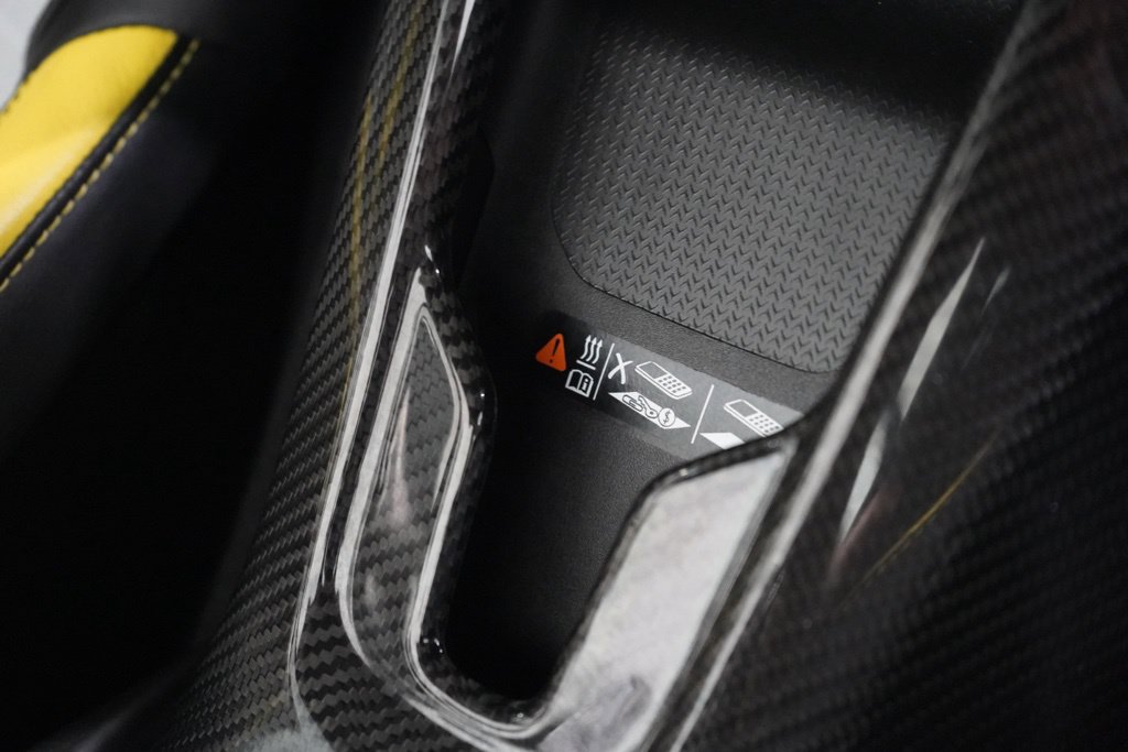 Used 2022 Chevrolet Corvette Stingray Premium Conv RWD image 37