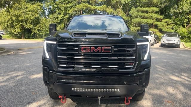 Used 2025 GMC Sierra 2500 AT4 w/ AT4 Premium Plus Package AWD/4WD image 3