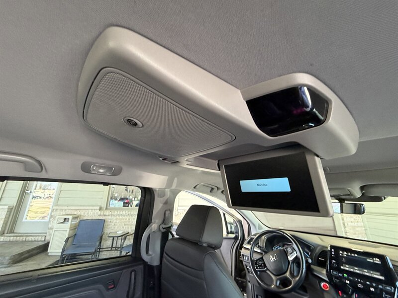 Used 2018 Honda Odyssey Touring image 17