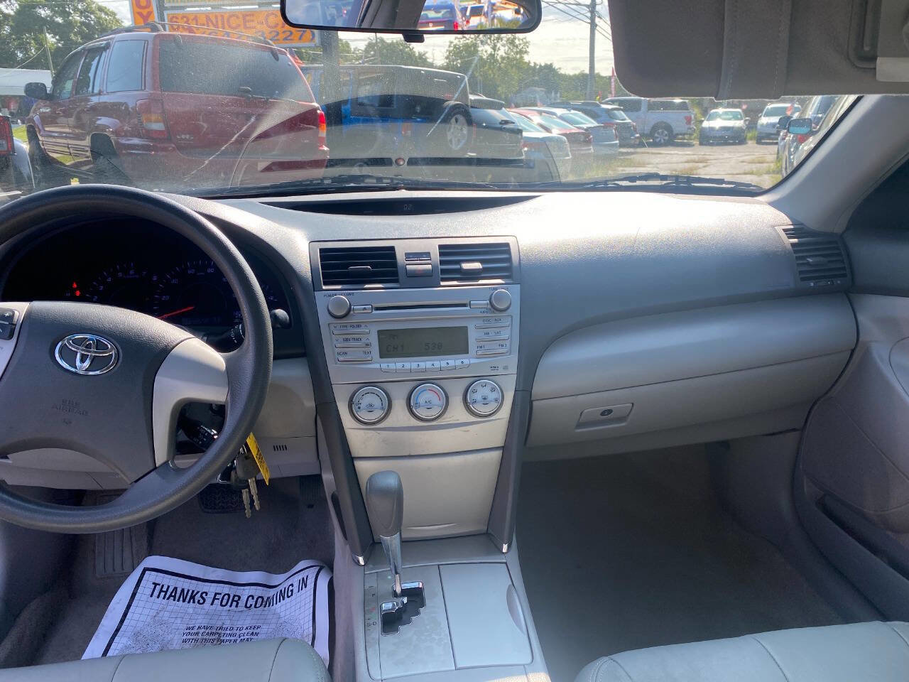 Used 2011 Toyota Camry LE image 8