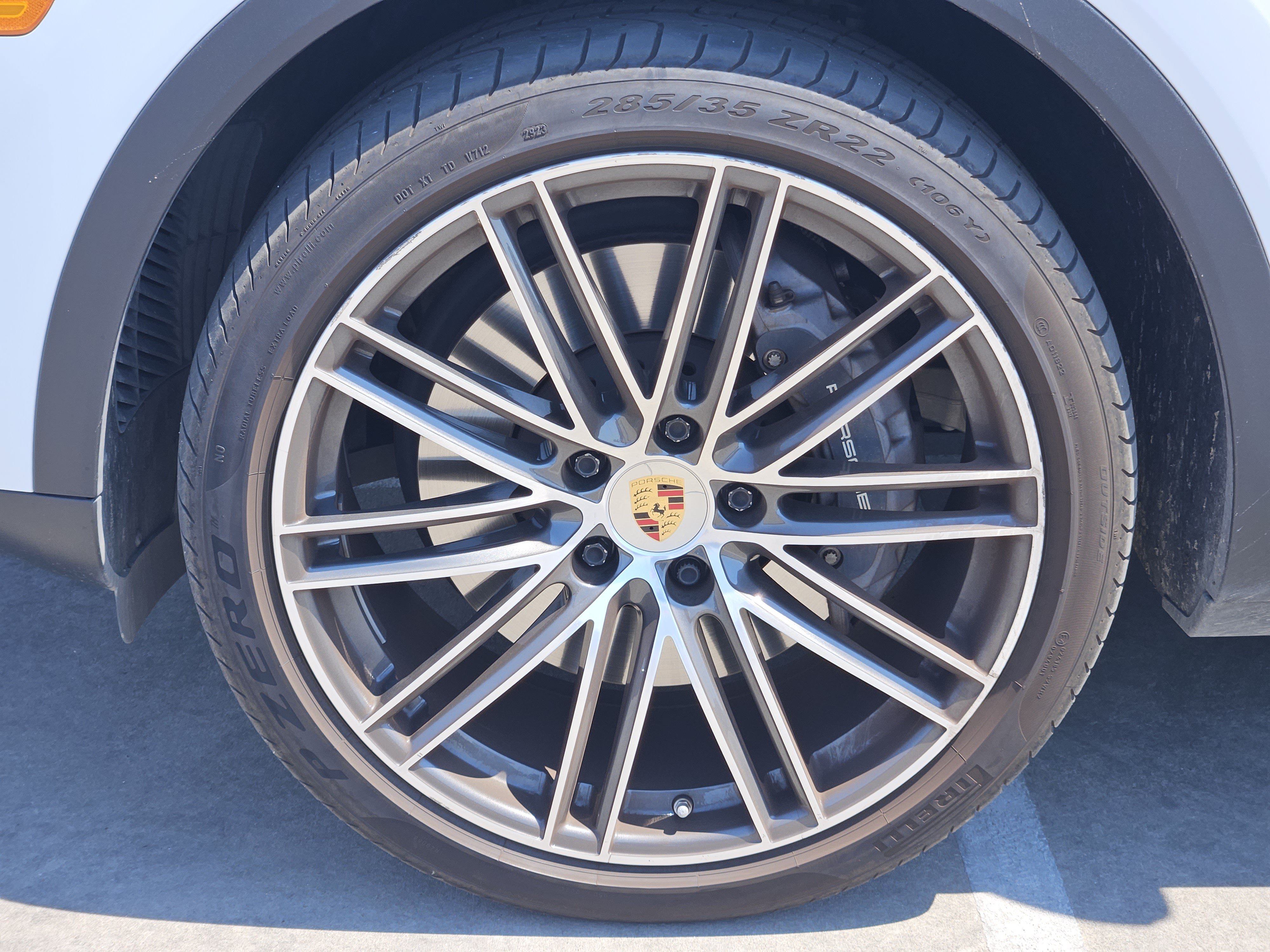 Certified 2021 Porsche Cayenne Coupe AWD/4WD image 14