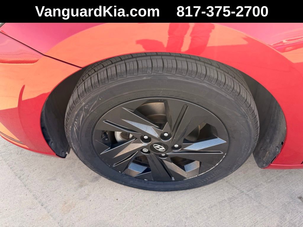 Used 2022 Hyundai Elantra SEL image 10