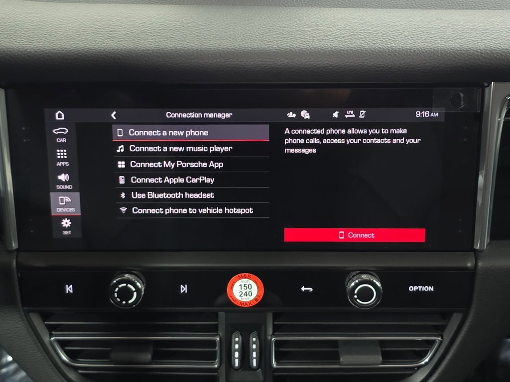 Certified 2026 Porsche Macan AWD/4WD image 17
