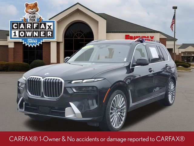 Used 2024 BMW X7 xDrive40i w/ Climate Comfort Package image 2
