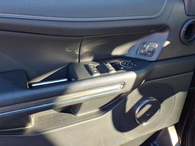 Used 2024 Ford Expedition XLT image 11