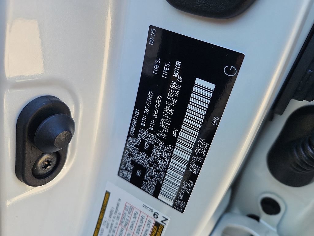 New 2025 Lexus LX 600 4WD w/ Luxury Package image 6