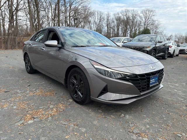 Certified 2023 Hyundai Elantra SEL image 2