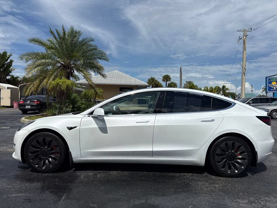 Used 2018 Tesla Model 3 Performance AWD/4WD image 2