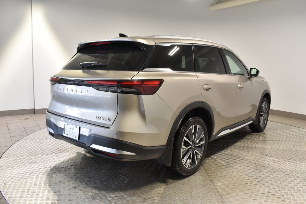 Certified 2026 INFINITI QX60 Luxe w/ Family Package image 8
