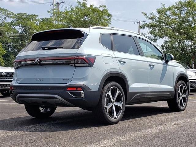 New 2025 Volkswagen Taos SEL image 3