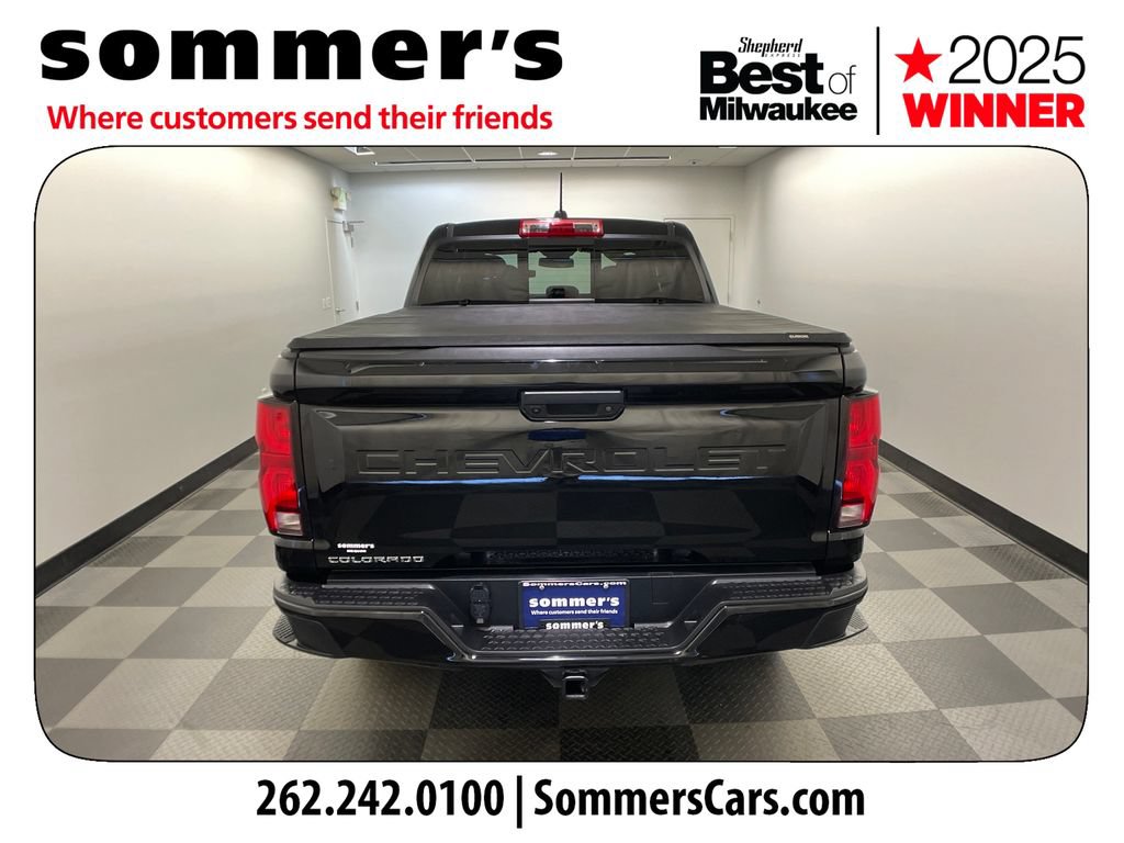Used 2023 Chevrolet Colorado Z71 w/ Z71 Convenience Package 2 AWD/4WD image 4