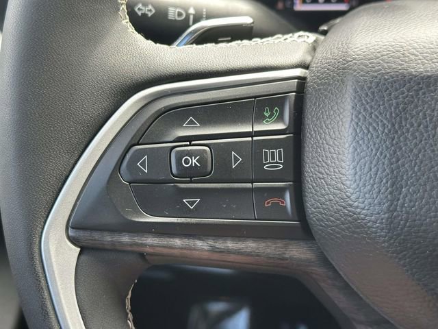 Certified 2023 Jeep Grand Cherokee L Limited w/ Black Appearance Package image 11