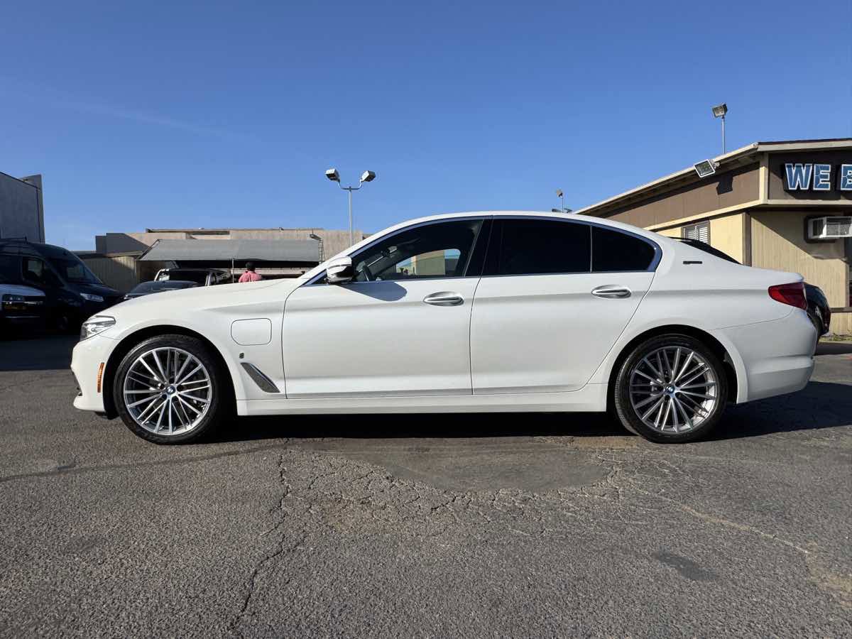 Used 2018 BMW 530e w/ Premium Package 2 image 7