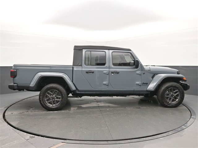New 2025 Jeep Gladiator Sport image 6