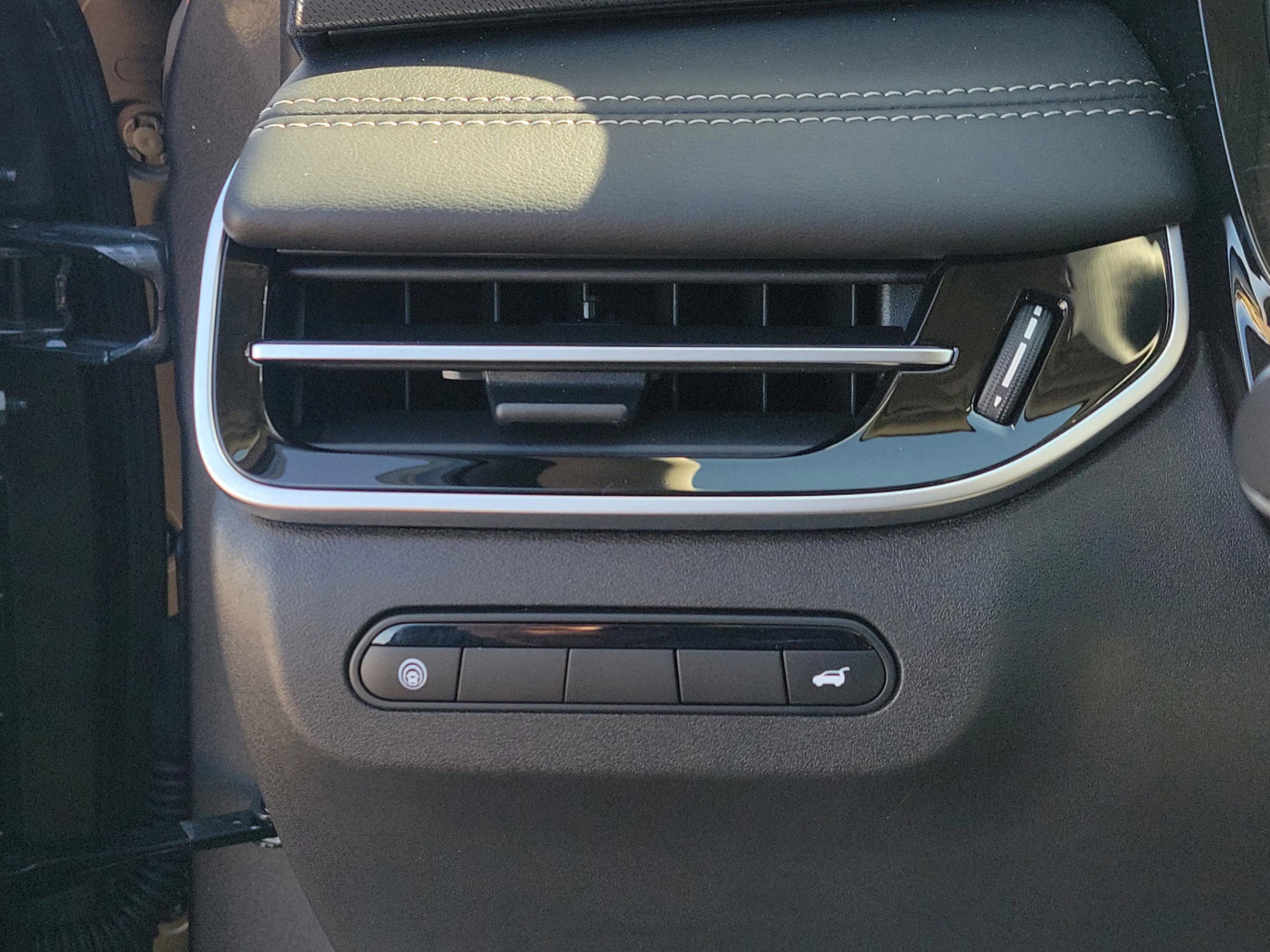 Certified 2026 INFINITI QX60 Pure image 16