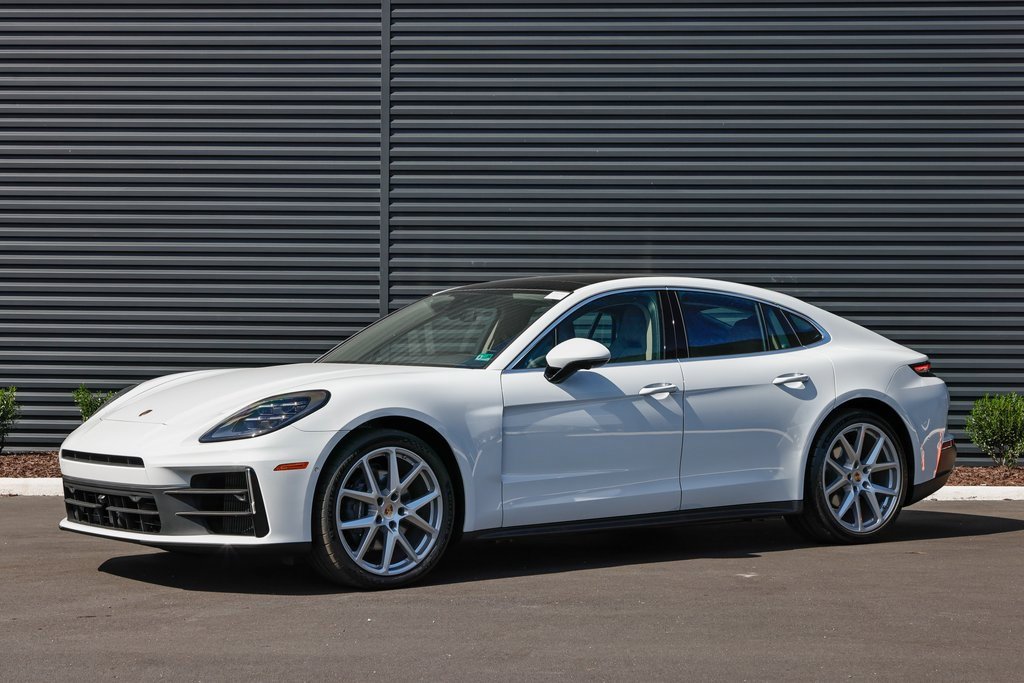 New 2026 Porsche Panamera 4
