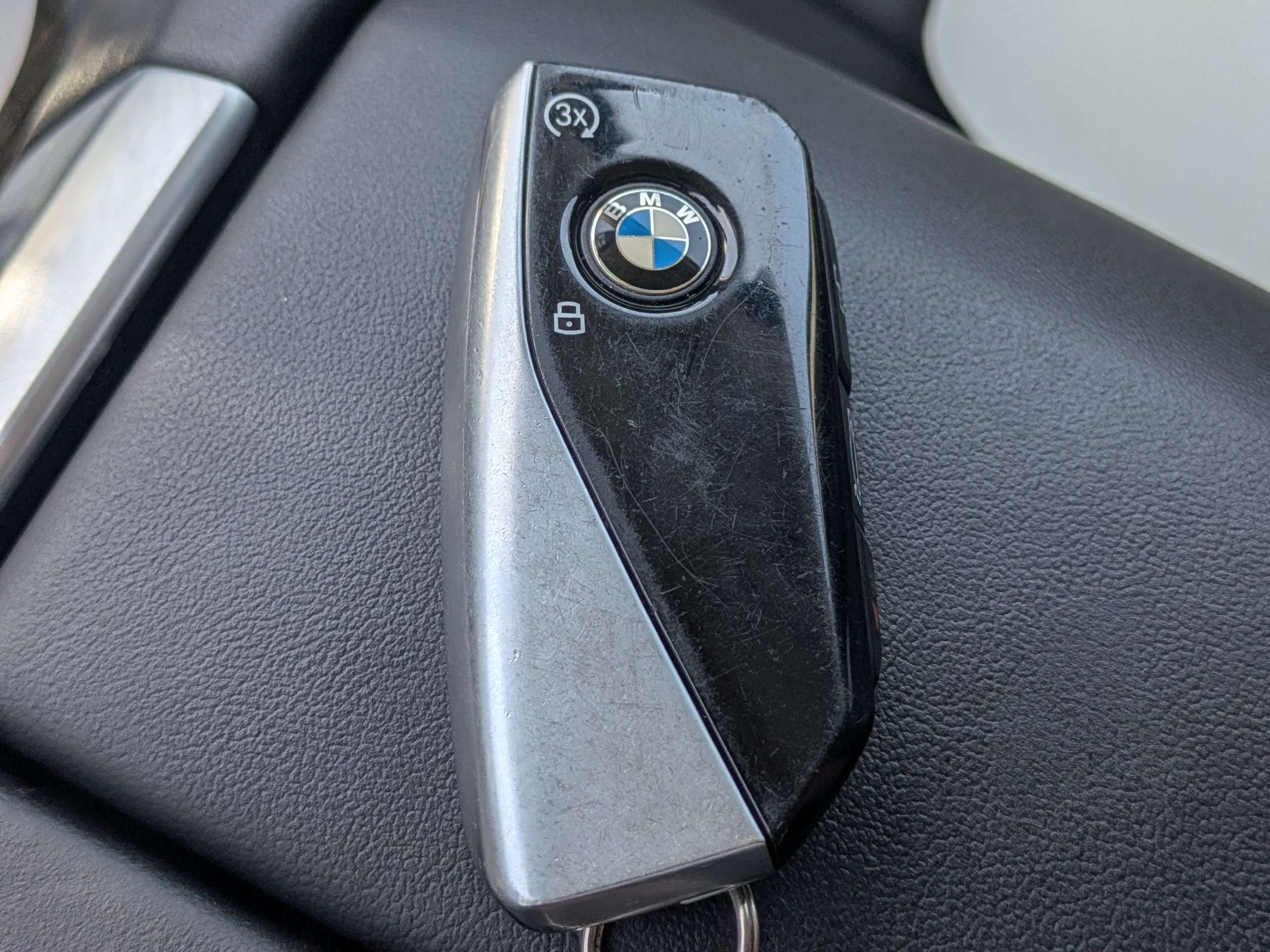 Used 2023 BMW X7 xDrive40i AWD/4WD image 28