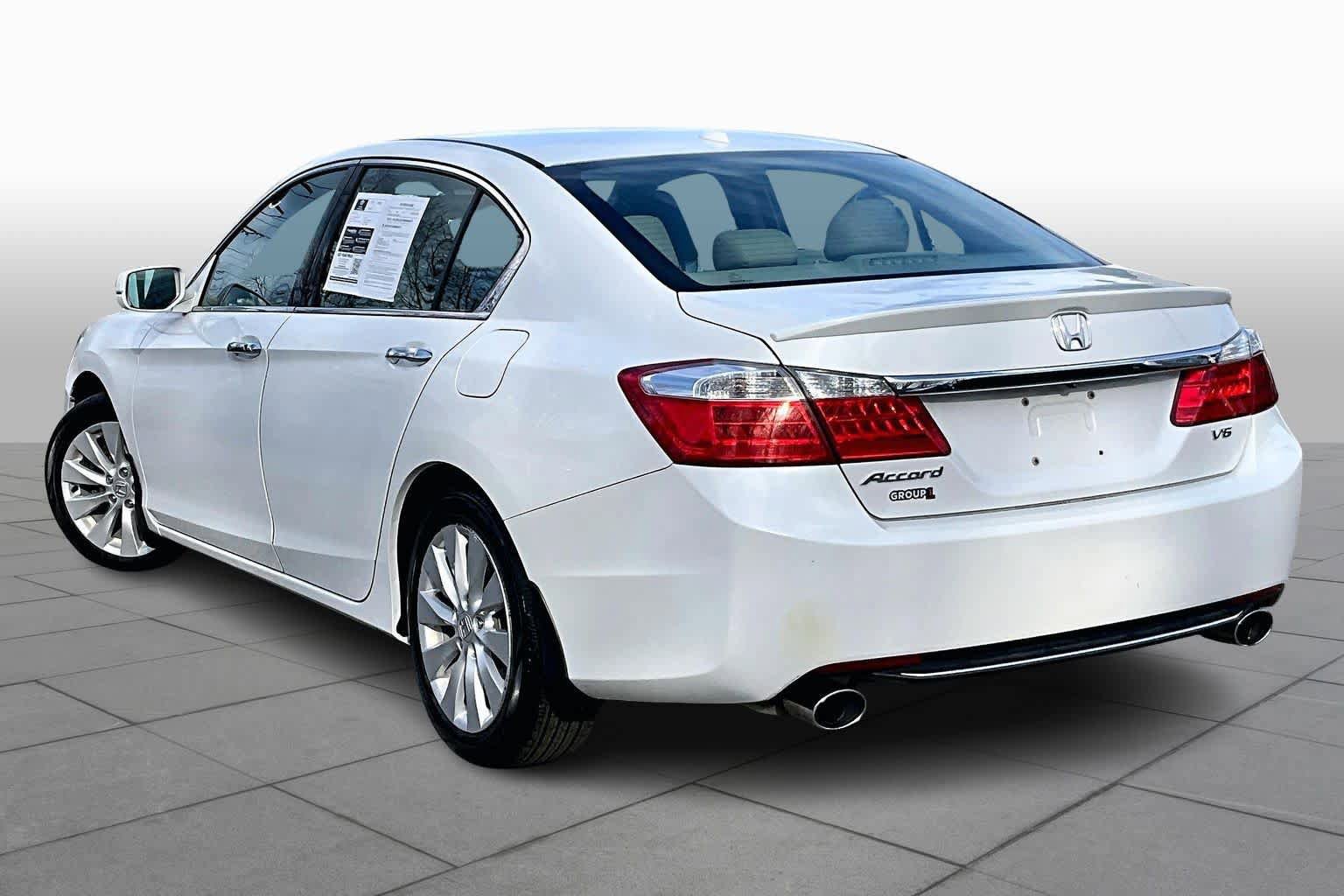Used 2015 Honda Accord EX-L image 12