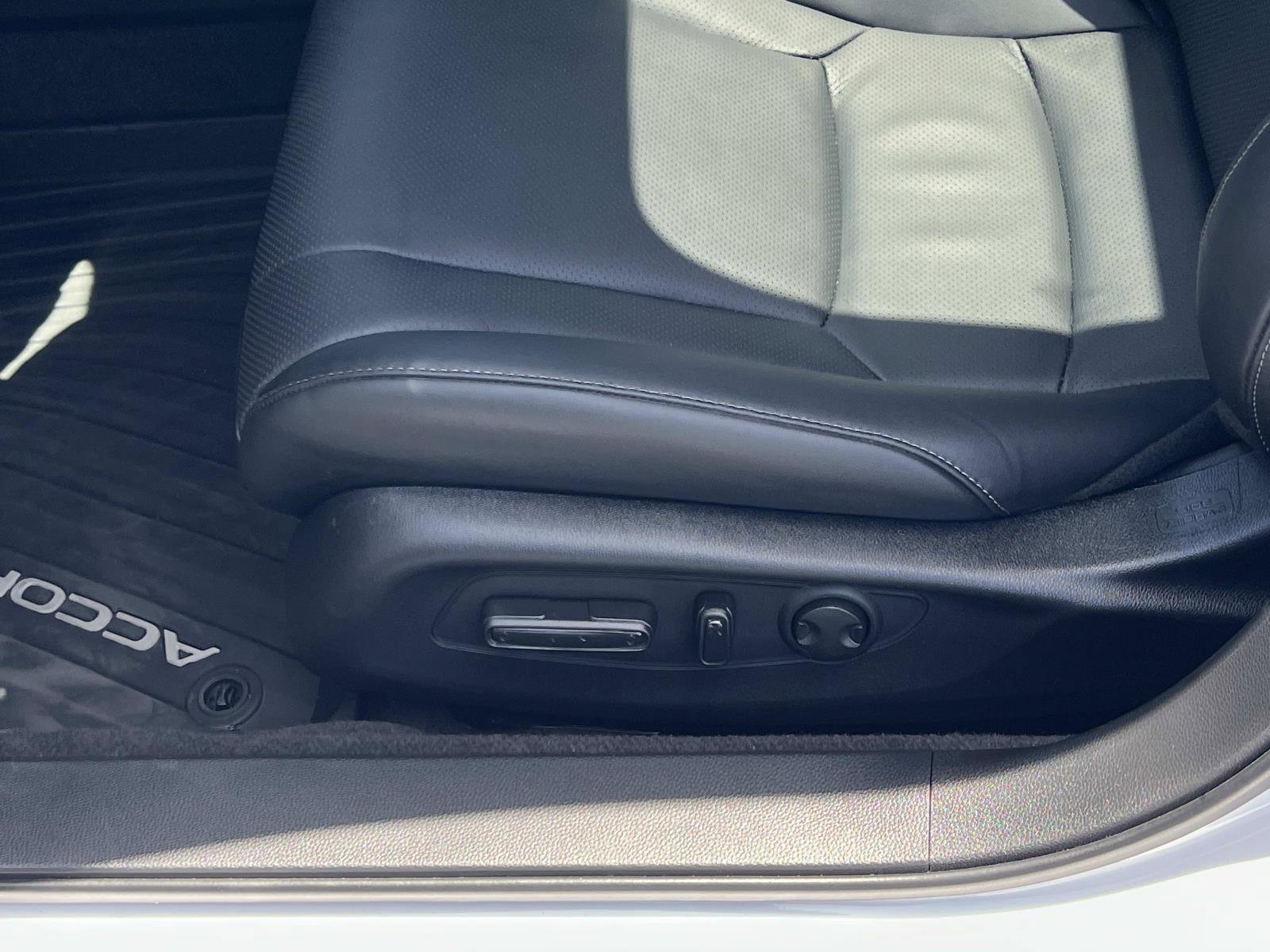 Certified 2025 Honda Accord Touring image 19