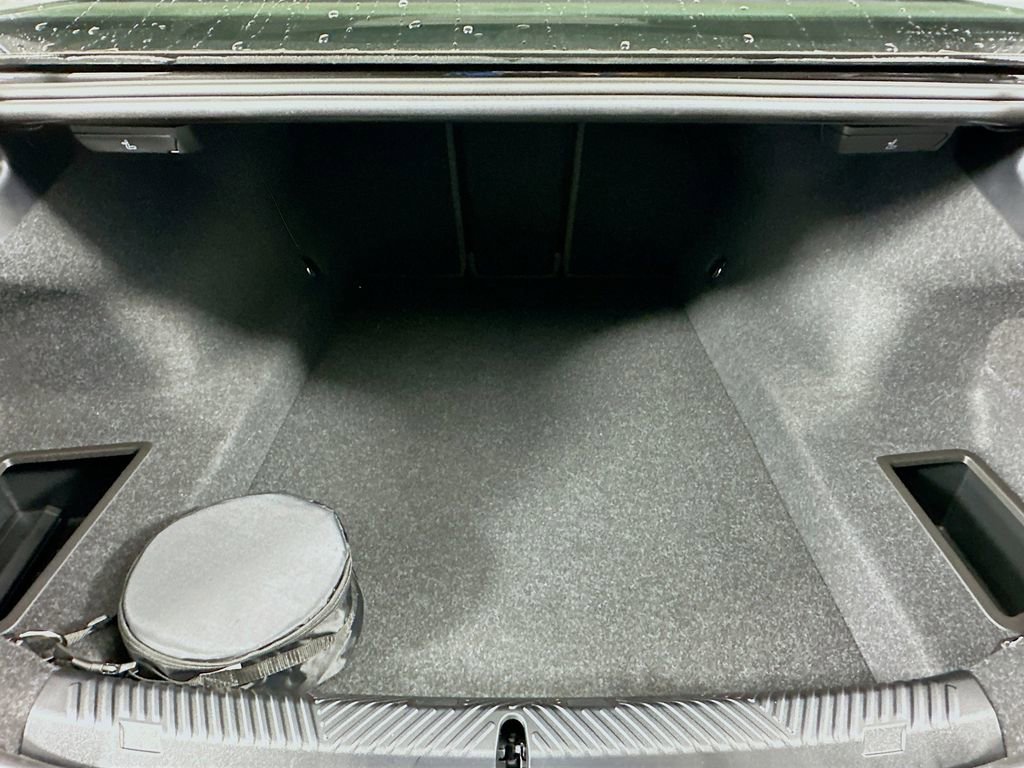 New 2026 BMW 530i xDrive w/ Premium Package image 34