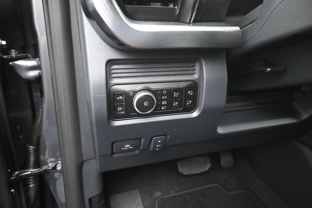 New 2026 Ford F250 Lariat w/ Black Appearance Package AWD/4WD image 13