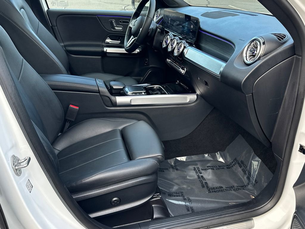 Used 2023 Mercedes-Benz GLB 250 4MATIC image 14
