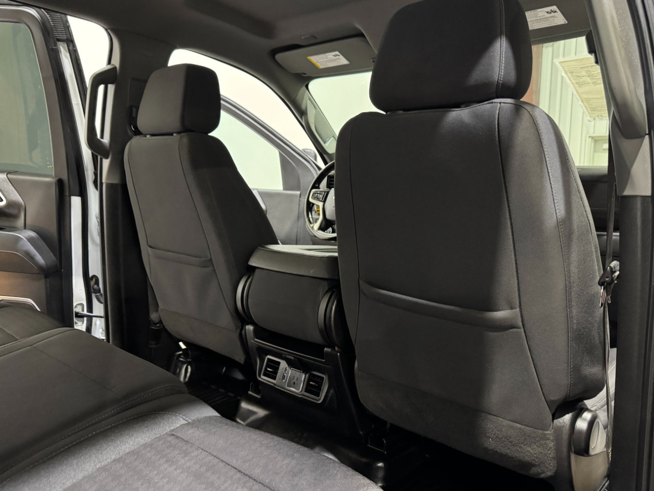 Used 2024 Chevrolet Silverado 3500 LT w/ Convenience Package image 17