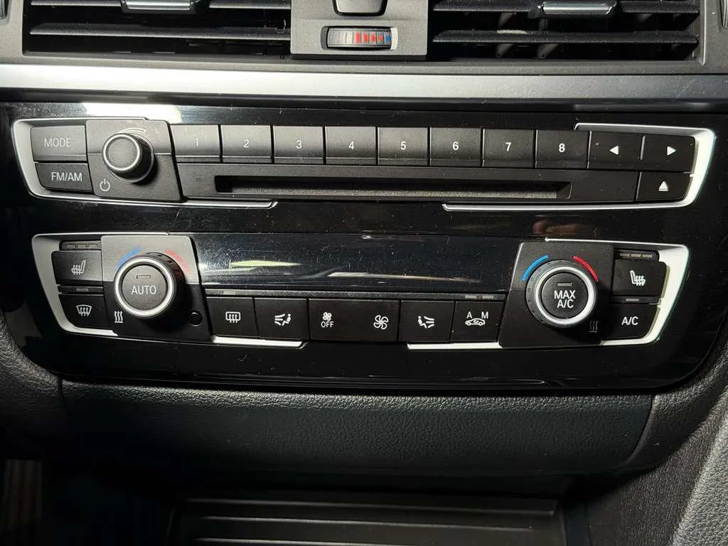 Used 2018 BMW 328d Sedan RWD image 29