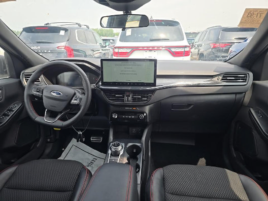Used 2023 Ford Escape ST-Line w/ Tech Pack #1 AWD/4WD image 9