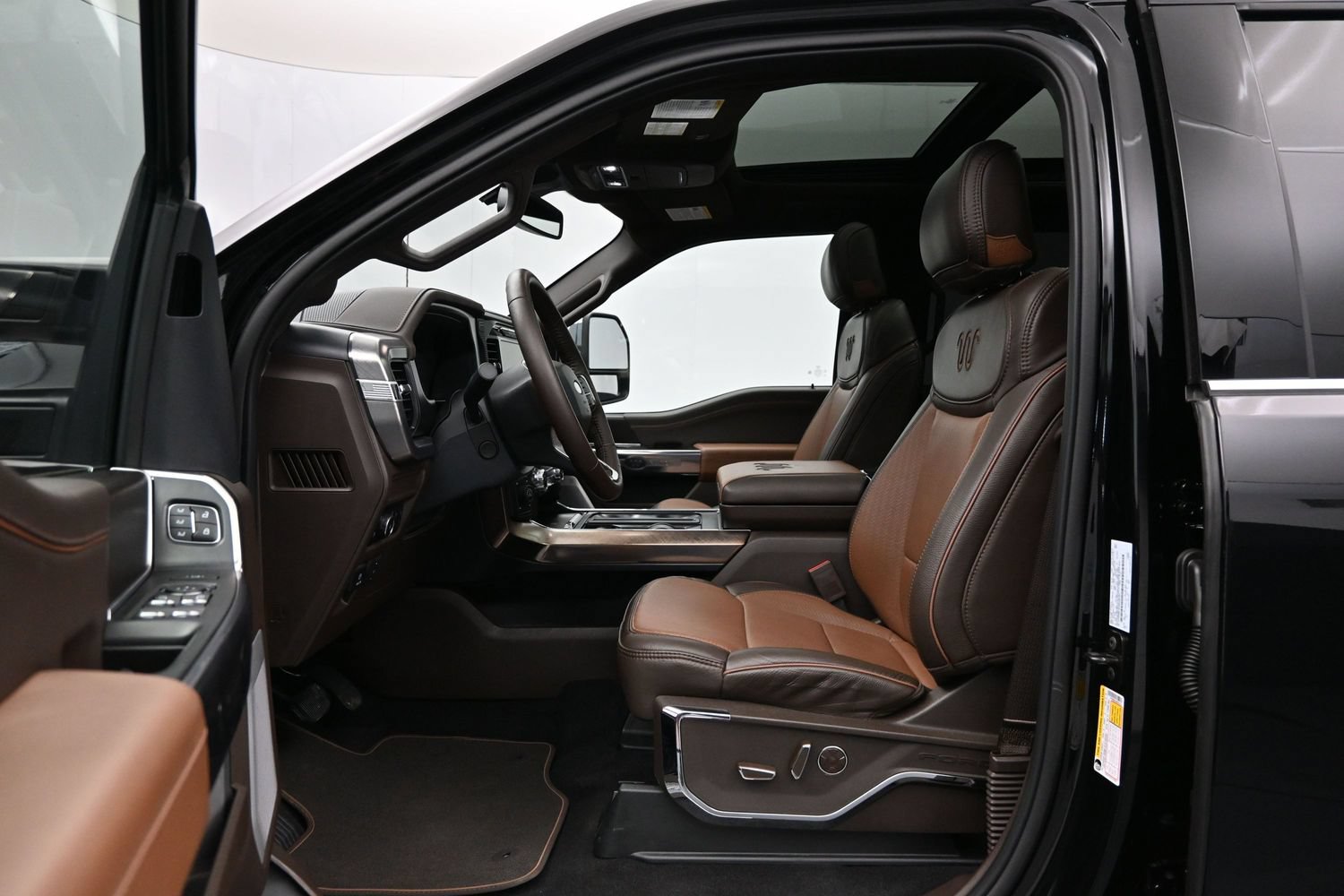 Used 2025 Ford F150 King Ranch AWD/4WD image 9