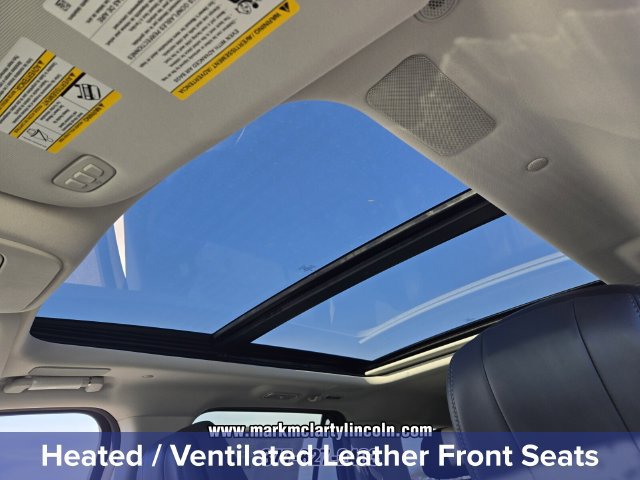 New 2026 Lincoln Navigator L Reserve AWD/4WD image 7