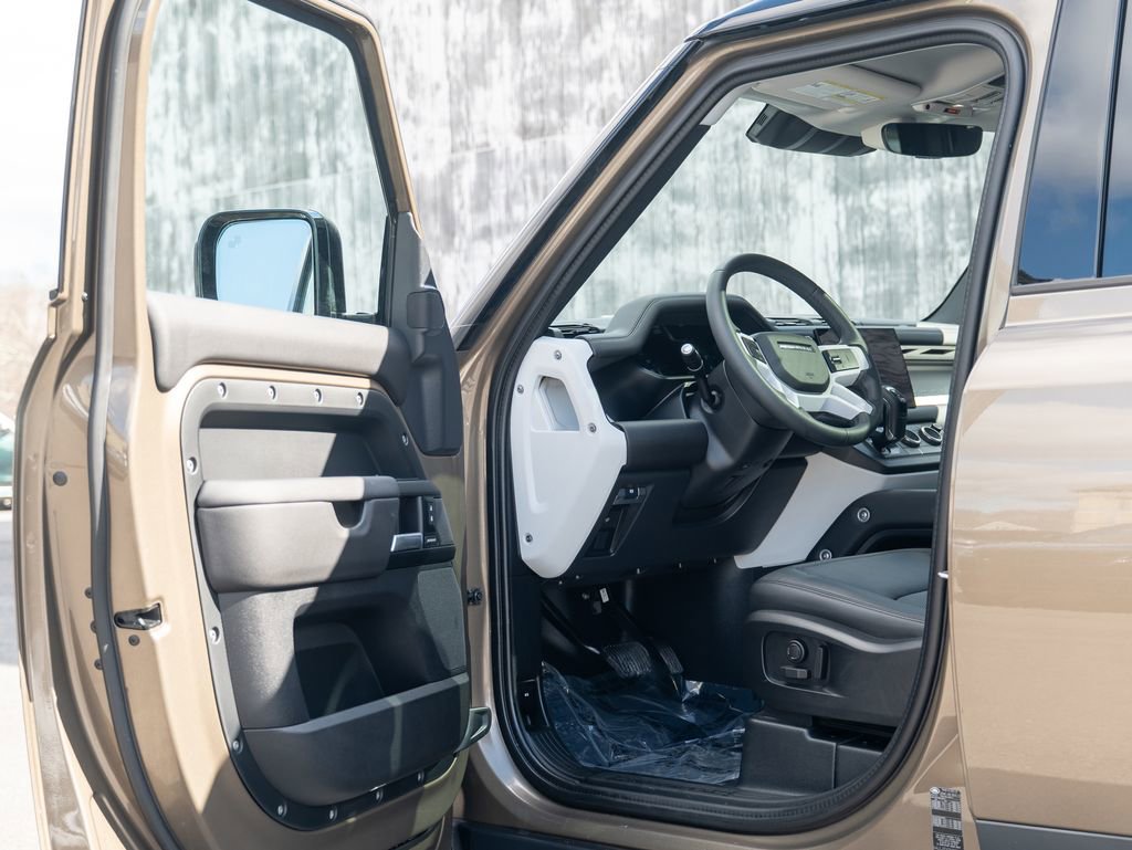 Certified 2025 Land Rover Defender 110 S image 11
