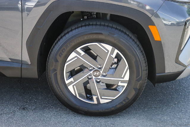 Certified 2026 Hyundai Tucson Blue SE AWD/4WD image 15