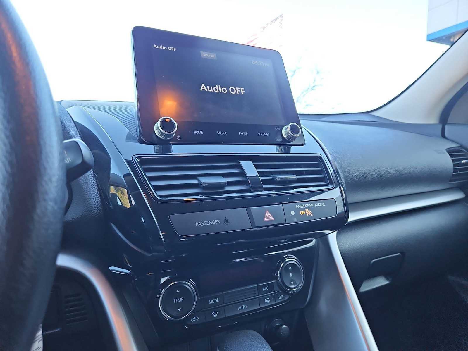 Used 2022 Mitsubishi Eclipse Cross LE image 28