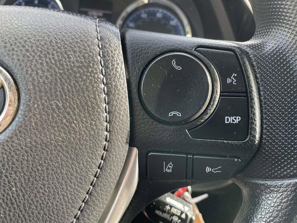 Used 2017 Toyota Corolla LE image 30