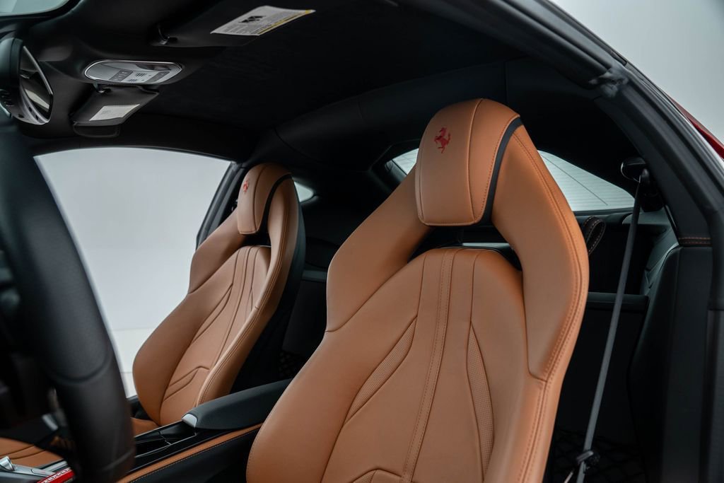 Used 2019 Ferrari 812 Superfast image 19