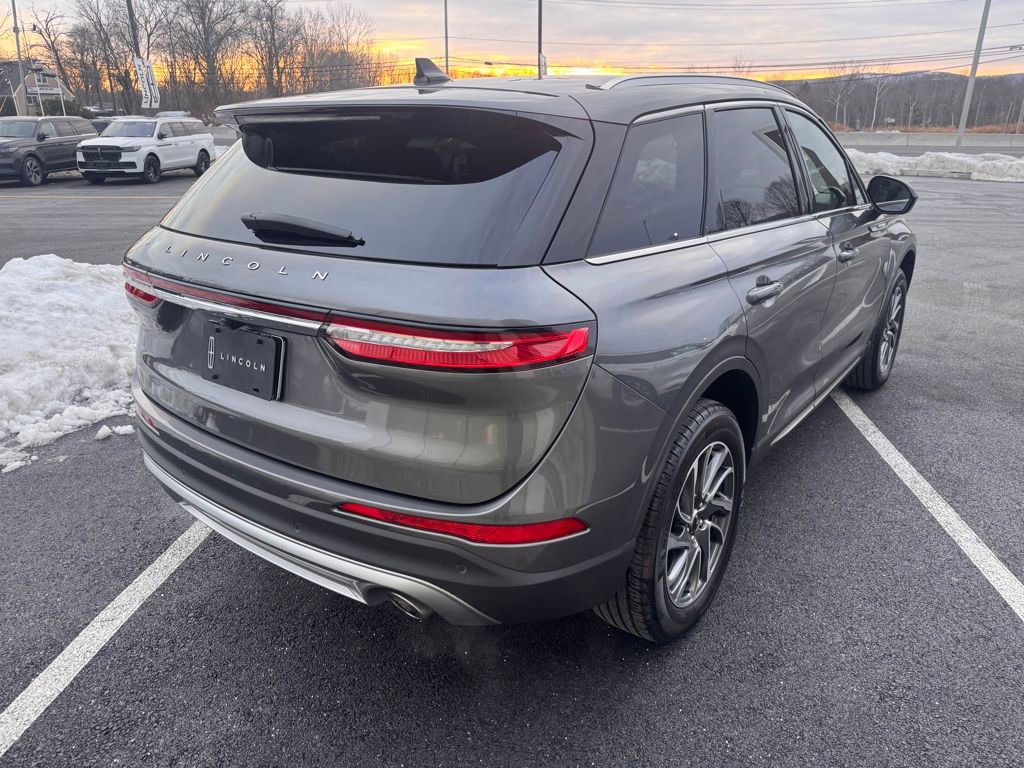 Certified 2022 Lincoln Corsair AWD w/ Equipment Group 101A image 6