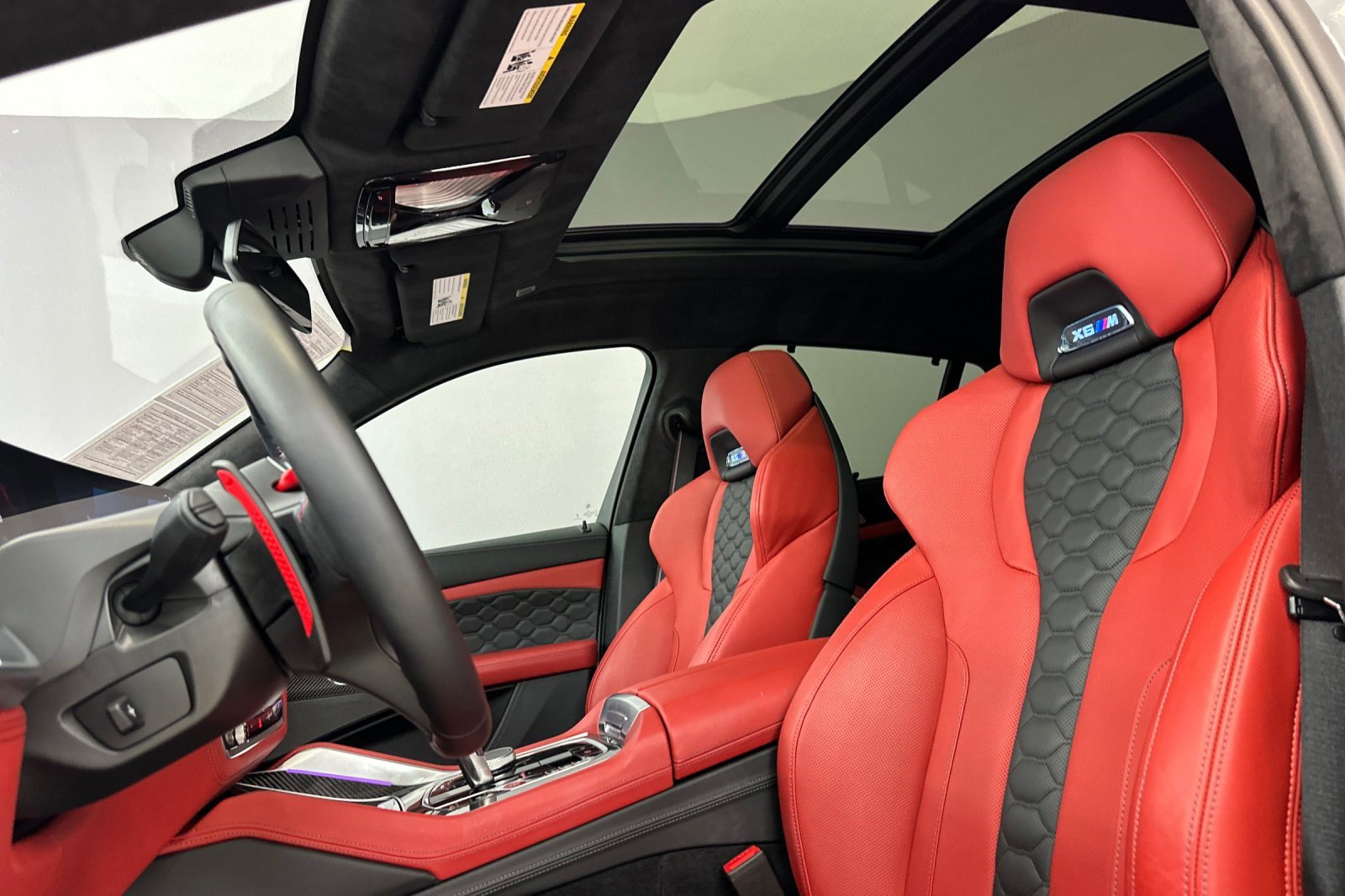 Used 2025 BMW X6 M Competition w/ Executive Package AWD/4WD image 24