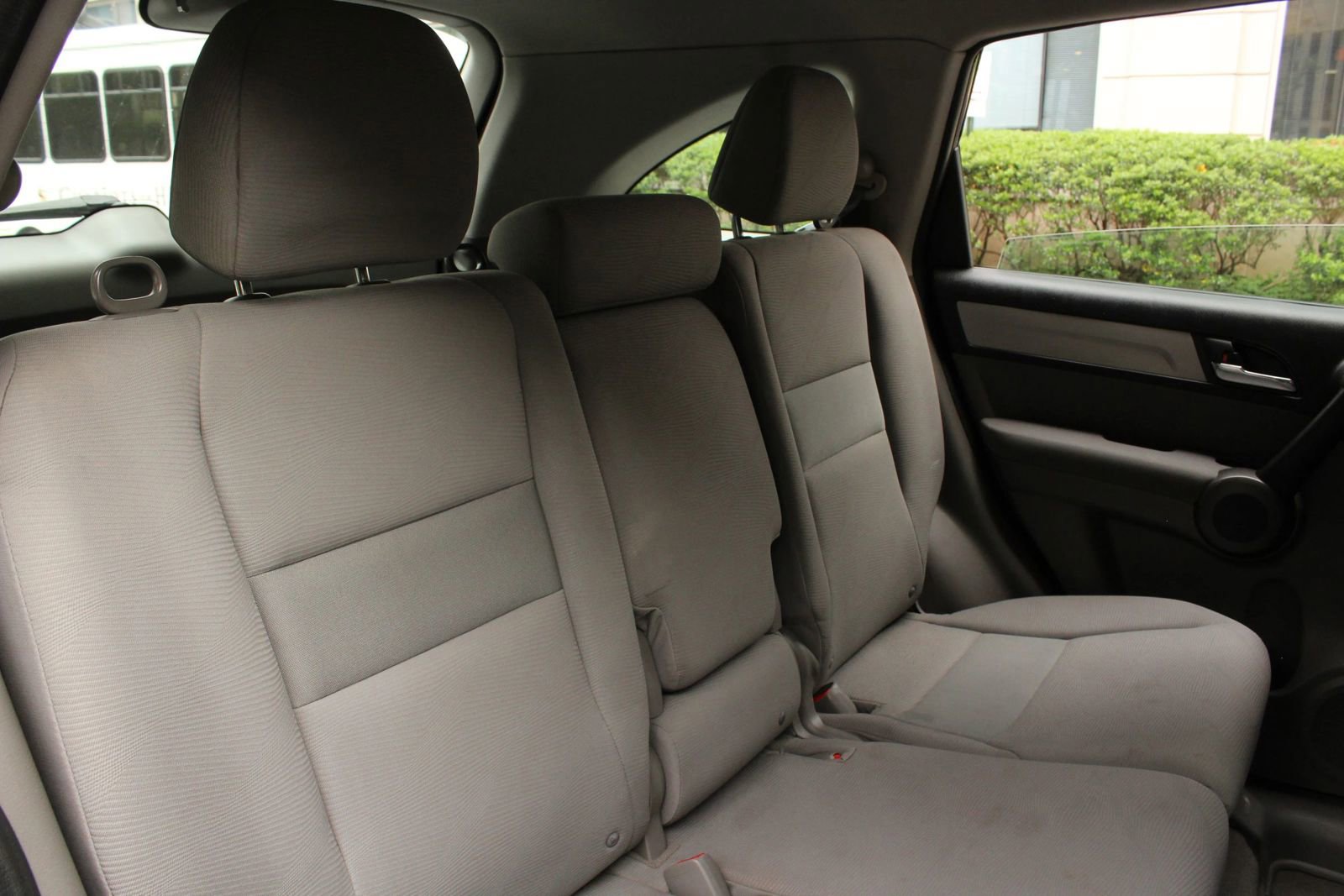 Used 2011 Honda CR-V LX image 29