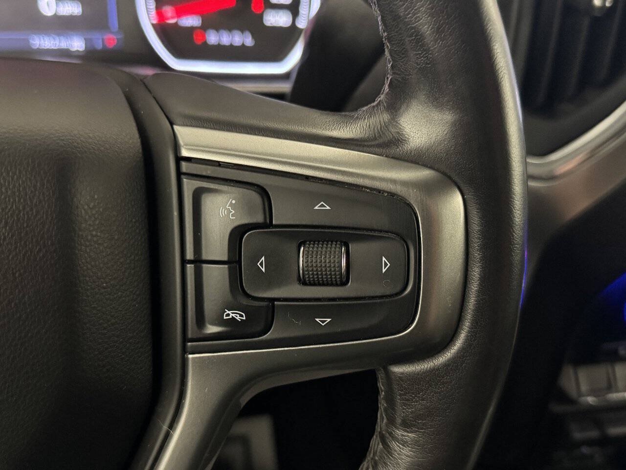 Used 2020 Chevrolet Silverado 1500 LT Trail Boss AWD/4WD image 30