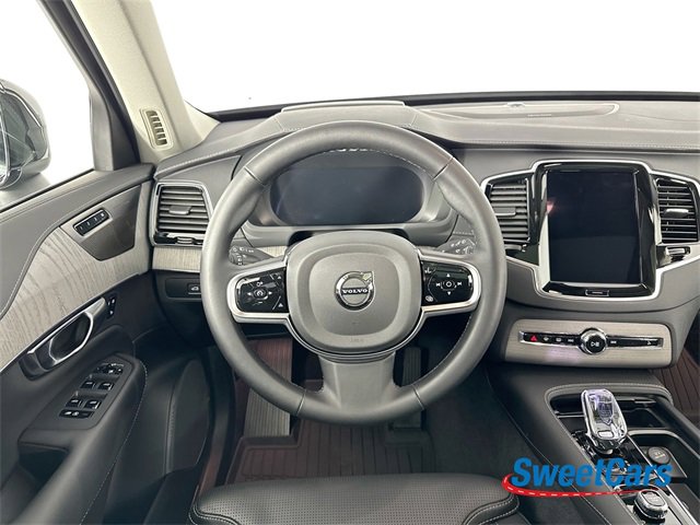 Used 2025 Volvo XC90 B6 Ultra w/ Protection Package Premier image 16