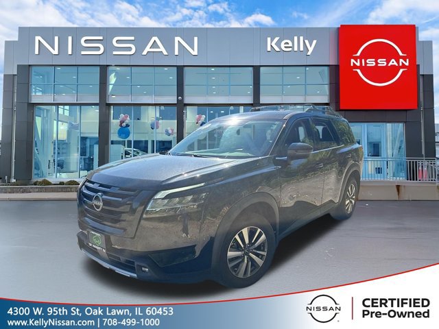 Certified 2022 Nissan Pathfinder SL w/ SL Black Package